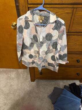 Investments Gold Label Non-Iron Abstract Dot Print Button-Up Blouse Size 14